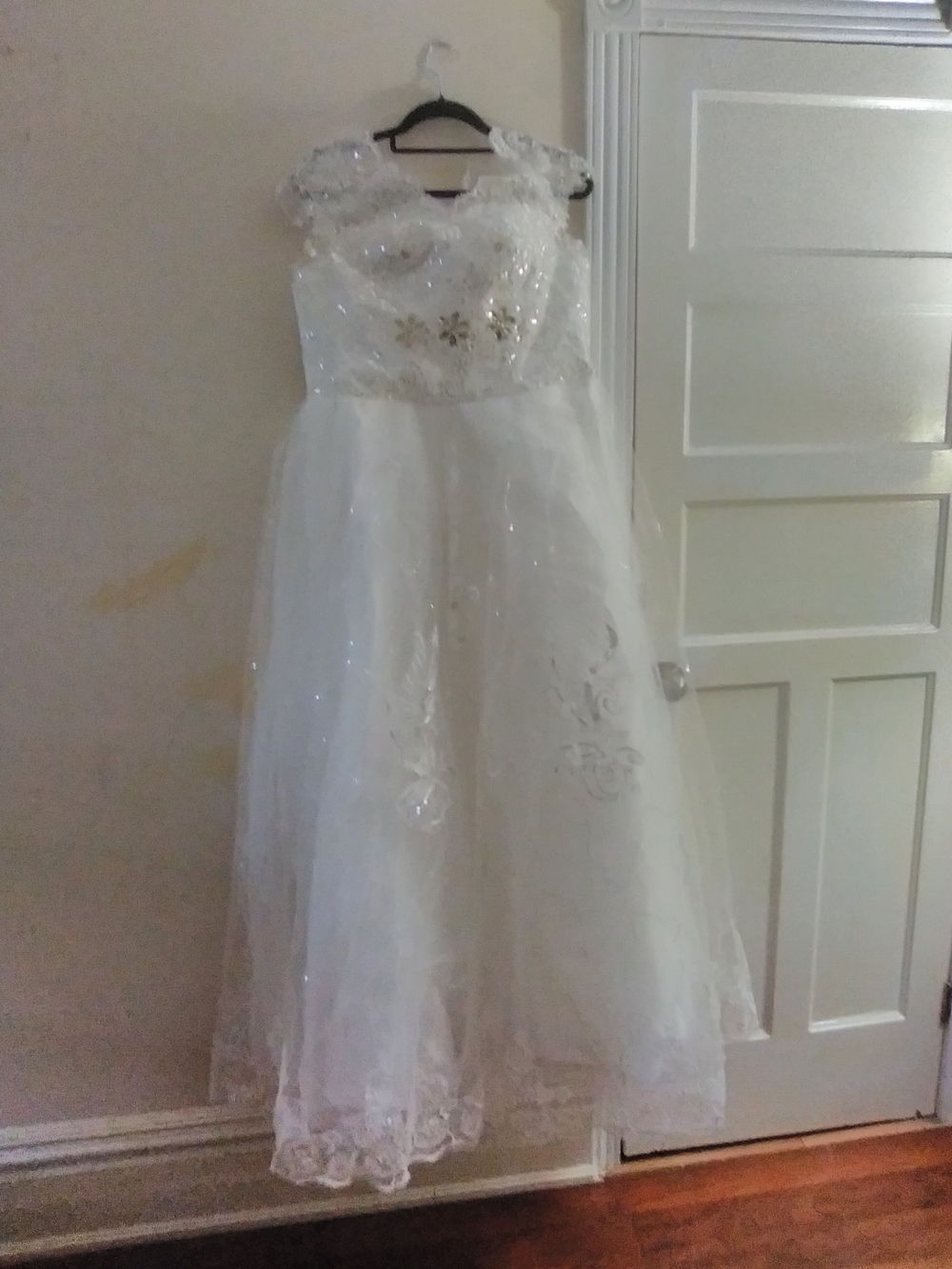 Ivory Embroidered Lace Wedding A-Line Dress